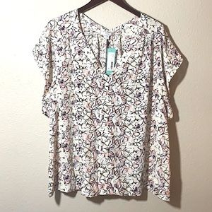 PUBLIC STORAGE TOOK
Q&A butterfly silky cap-sleeve blouse Sz 2X plus size